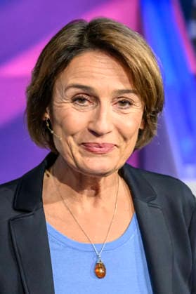 im Bild v.l.: Sandra Maischberger, GER, Berlin, Studio, zu Gast bei – Maischberger, politische Talkshow, TV, Format, mit Moderatorin – Sandra Maischberger, Das Erste, aus Adlershof – Am Studio 20, 21.09.2026, Copyright: HMBxMedia UwexKoch