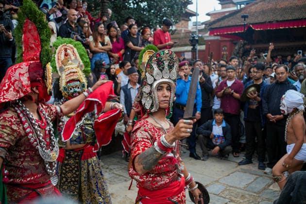 Indra Jatra Festival Started - Kathmandu Devotees perform a traditional God Dance as the sacred ceremonial wooden pole known as Ya: Shi is erected at Hanuman Dhoka Durbar Square, marking the beginning of the eight-day Indra Jatra festival in Kathmandu, Nepal, on September 23, 2026. The annual festival, one of the biggest celebrations in the Kathmandu Valley, is dedicated to Indra, the Hindu god of rain and heaven, and features traditional chariot processions, masked dances, religious rituals and cultural performances. The festival also includes processions of the living goddess Kumari through the historic streets of Kathmandu. Photo by Sunil Pradhan ABACAPRESS.COM Kathmandu Bagmati Nepal Copyright: xSuniixPradhan ABACAx