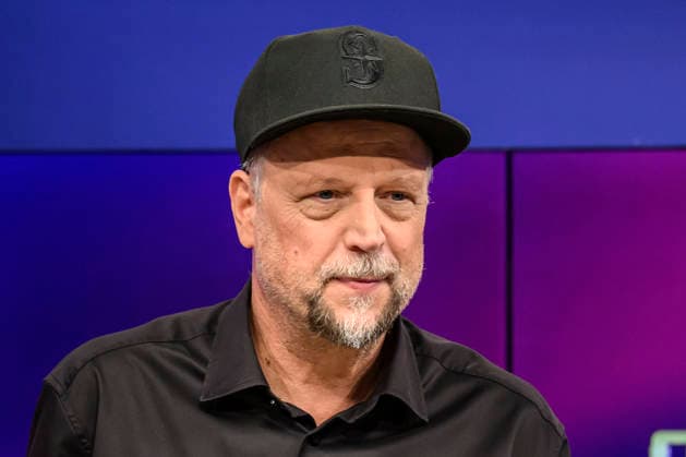 im Bild v.l.: Smudo (Musiker), GER, Berlin, Studio, zu Gast bei Maischberger, politische Talkshow, TV, Format, mit Moderatorin Sandra Maischberger, Das Erste, aus Adlershof Am Studio 20, 23.09.2026, Copyright: HMBxMedia UwexKoch