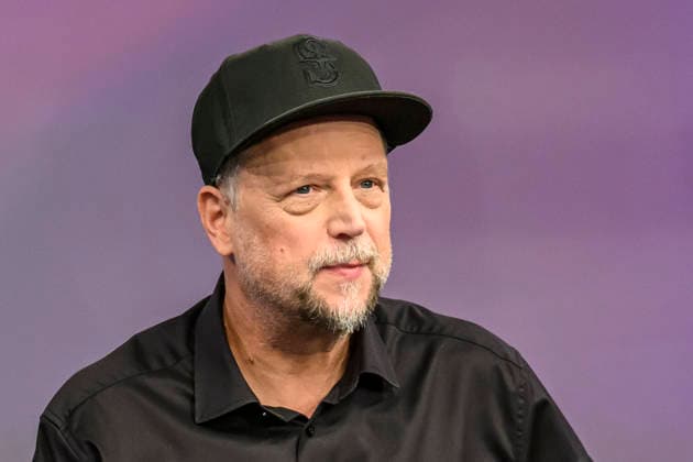 im Bild v.l.: Smudo (Musiker), GER, Berlin, Studio, zu Gast bei Maischberger, politische Talkshow, TV, Format, mit Moderatorin Sandra Maischberger, Das Erste, aus Adlershof Am Studio 20, 23.09.2026, Copyright: HMBxMedia UwexKoch