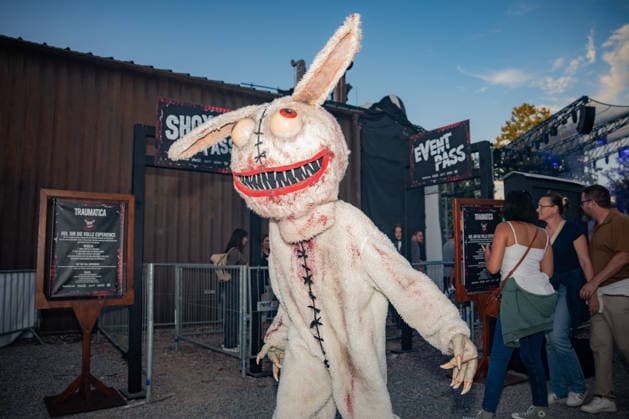 Traumatica, Pre Opening, 23. September 2026, Europa-Park Rust, 20 Jahre Horror, 10 Jahre Traumatica, Jubiläum, Halloween, Grusel, Horror, Erschrecker, Kostüme, Horror-Attraktionen, Freizeitpark, Herbstsaison, Tourismus. Rust Europa Park Baden-Württemberg Deutschland Copyright: xFINLEYxMÖRCHx
