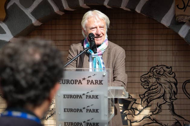 Europa Park, Rust, Schweizer Themenbereich, Walliser Dorf, offizielle Eröffnung des Emil Hüüsli, Emil Steinberger, Emils Bühnenwelt, Ausstellung, Schweizer Künstler, Komiker, Schauspieler, Lebenswerk, Unterhaltung, Kultur, Freizeitpark, neue Attraktion, Tourismus, Symbolfoto Roland Mack, Rust Europa Park Baden-Württemberg Deutschland Copyright: xFINLEYxMÖRCHx