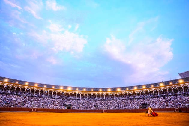 Fourth Regular Bullfight of the San Miguel Fair in Seville: Borja Jiménez during the fourth regular bullfight of the San Miguel Fair at the Real Maestranza de Caballería On September 27, 2026, in Seville, Andalusia, Spain Morante de la Puebla, Daniel Luque, and Borja Jiménez fought bulls from the Garcigrande ranch during the fourth subscription bullfight of the San Miguel Fair, September 27, 2026, in Seville, Andalusia, Spain Copyright: xJoaquinxCorcherox 7804674