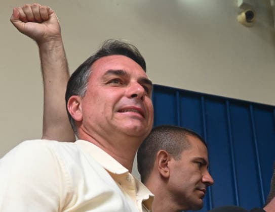 Brazilian presidential candidate Flavio Bolsonaro casts ballot in Rio de Janeiro RIO DE JANEIRO, BRAZIL - OCTOBER 4: Brazilian presidential candidate Flavio Bolsonaro of the Liberal Party (PL) casts his ballot at Municipal School Barao Homem de Mello in the Vila Isabel neighborhood in Rio de Janeiro, Brazil on October 4, 2026. Fabio Teixeira Anadolu Rio de Janeiro Brazil. Editorial use only. Please get in touch for any other usage. Copyright: x2026xAnadoluxFabioxTeixeirax