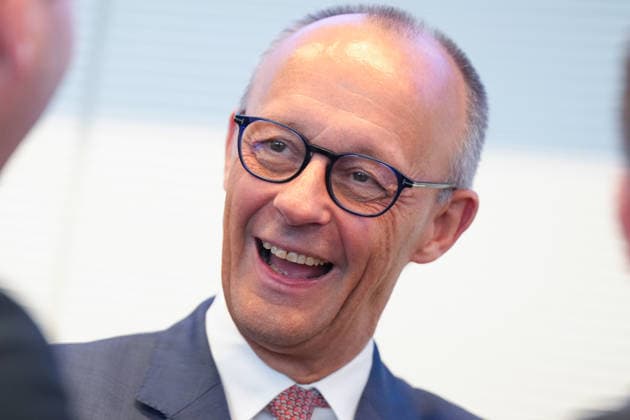 Auftaktbilder CDU Fraktionssitzung Bundeskanzler Friedrich Merz (CDU) im Portrait mit freudiger Mimik beim Auftakt der Fraktionssitzung der Bundestagsfraktion im Deutschen Bundestag, Berlin, 06.10.2026 Berlin Berlin Deutschland