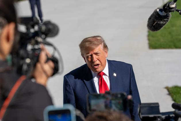 October 6, 2026, Washington, Dc, USA: President Donald Trump departs the White House for a trip to Baltimore on October 6, 2026. President Trump was accompanied by Chief of Staff Susie Wiles and Defense Secretary Pete Hegseth. Washington USA - ZUMAl312 20261006_znp_l312_010 Copyright: xAndrewxLeydenx