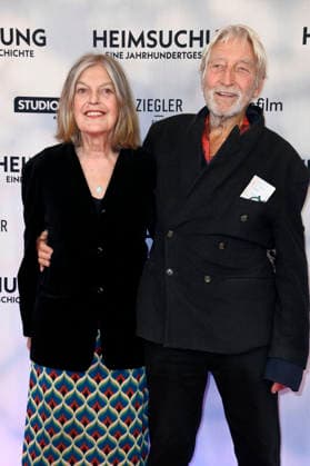 Angela Winkler und Wigand Witting bei der Premiere des Kinofilms Heimsuchung im Kino International. Berlin, 06.10.2026