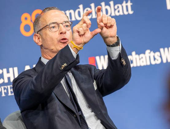 Oliver Bäte EUR, Deutschland, Berlin, 07.10.2026: Oliver Bäte CEO Allianz SE besucht die in Berlin stattfindene Jubiläumsveranstaltung von 80 Jahre Handelsblatt und 100 Jahre WirtschaftsWoche.