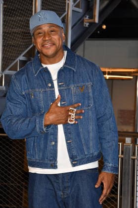 NEW YORK, NY- OCTOBER 6: LL Cool J at the Empire State Building to Celebrate the Premiere of CBSâ€⠢ New Drama, NCIS: NEW YORK on October 6, 2026 in New York City. Credit: AdMedia New York City USA - ZUMAa123 20261006_zaa_a123_219 Copyright: xJohnxFyckex