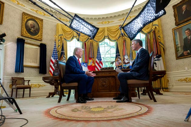 October 7, 2026, Washington, Dc, United States of America: U.S. President Donald Trump is interviewed by ABC News correspondent Terry Moran in the Oval Office of the White House, April 29, 2025 in Washington, D.C. The interview, recorded for a prime-time ABC News special marking the first 100 days of Trump s second term, covered tariffs, immigration and the war in Ukraine. Washington United States of America - ZUMAp138 20261007_zaa_p138_005 Copyright: xJoycexN.xBoghosian WhitexHousex