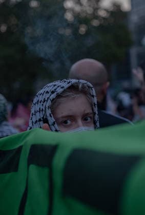 October 7, 2026, Berlin, Germany: Hundereds of pro-palestinian protesters gather in Berlin, Germany, on October 7, 2026. This marks the three-year anniversary of the Hamas led border attacks in Southern Israel. Germany - ZUMAj167 20261007_zip_j167_004 Copyright: xSvetxJacquelinex