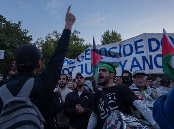 October 7, 2026, Berlin, Germany: Hundereds of pro-palestinian protesters gather in Berlin, Germany, on October 7, 2026. This marks the three-year anniversary of the Hamas led border attacks in Southern Israel. Germany - ZUMAj167 20261007_zip_j167_013 Copyright: xSvetxJacquelinex