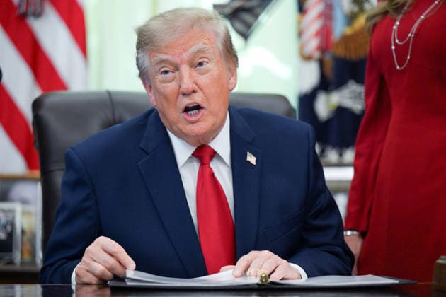 WASHINGTON, DC - OCT. 7: United States President Donald J Trump speaks during an announcement on Trump Accounts in the Oval Office of the White House in Washington, DC, USA, on Wednesday, October 7, 2026. Copyright: xAnnabellexGordon PoolxviaxCNPx MediaPunchx
