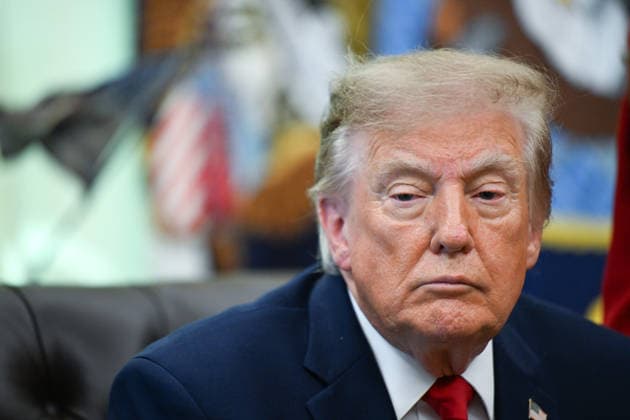 WASHINGTON, DC - OCT. 7: United States President Donald J Trump listens during an announcement on Trump Accounts in the Oval Office of the White House in Washington, DC, USA, on Wednesday, October 7, 2026. Copyright: xAnnabellexGordon PoolxviaxCNPx MediaPunchx