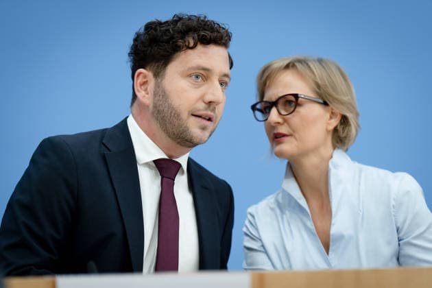 BPK, Bündnis90 Die Grünen, Franziska Brantner, Felix Banaszak Berlin, BPK, Vorstellung des Leitantrages Unser Plan für Deutschland , Franziska Brantner, Bundesvorsitzende, Felix Banaszak, Bundesvorsitzender, Bündnis90 Die Grünen Berlin Berlin GER