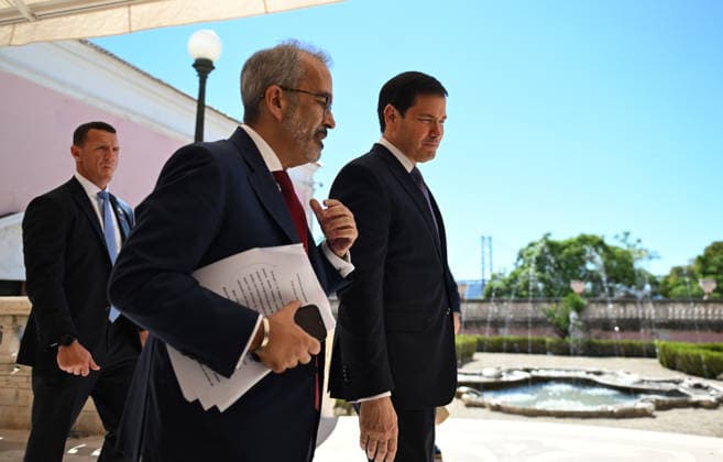 US Secretary of State Marco Rubio visits Portugal LISBON, PORTUGAL - OCTOBER 8: US Secretary of State Marco Rubio (R) and Portuguese Foreign Minister Paulo Rangel (C) hold a joint press conference at the Necessidades Palace, home to Portugal s Foreign Ministry, in Lisbon, Portugal, on October 8, 2026. Zed Jameson Anadolu Lisbon Portugal. Editorial use only. Please get in touch for any other usage. Copyright: x2026xAnadoluxZedxJamesonx