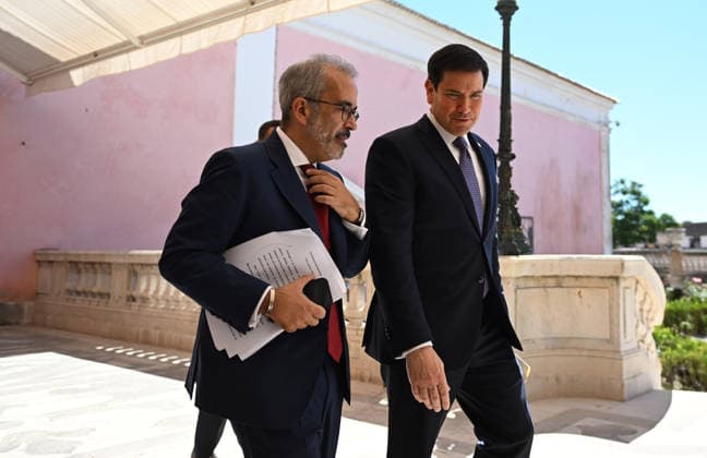 US Secretary of State Marco Rubio visits Portugal LISBON, PORTUGAL - OCTOBER 8: US Secretary of State Marco Rubio (R) and Portuguese Foreign Minister Paulo Rangel (L) hold a joint press conference at the Necessidades Palace, home to Portugal s Foreign Ministry, in Lisbon, Portugal, on October 8, 2026. Zed Jameson Anadolu Lisbon Portugal. Editorial use only. Please get in touch for any other usage. Copyright: x2026xAnadoluxZedxJamesonx