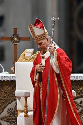 ROME - VATICAN - POPE - 2026 10 8 Italy, Rome, Vatican, 2026 10 8 Pope Leo XIV celebrates Holy Mass for the academic year at the Pontifical Universities in St Peter s Basilica in the Vatican . EDITORIAL USE ONLY - NO BOOKS Copyright: xx