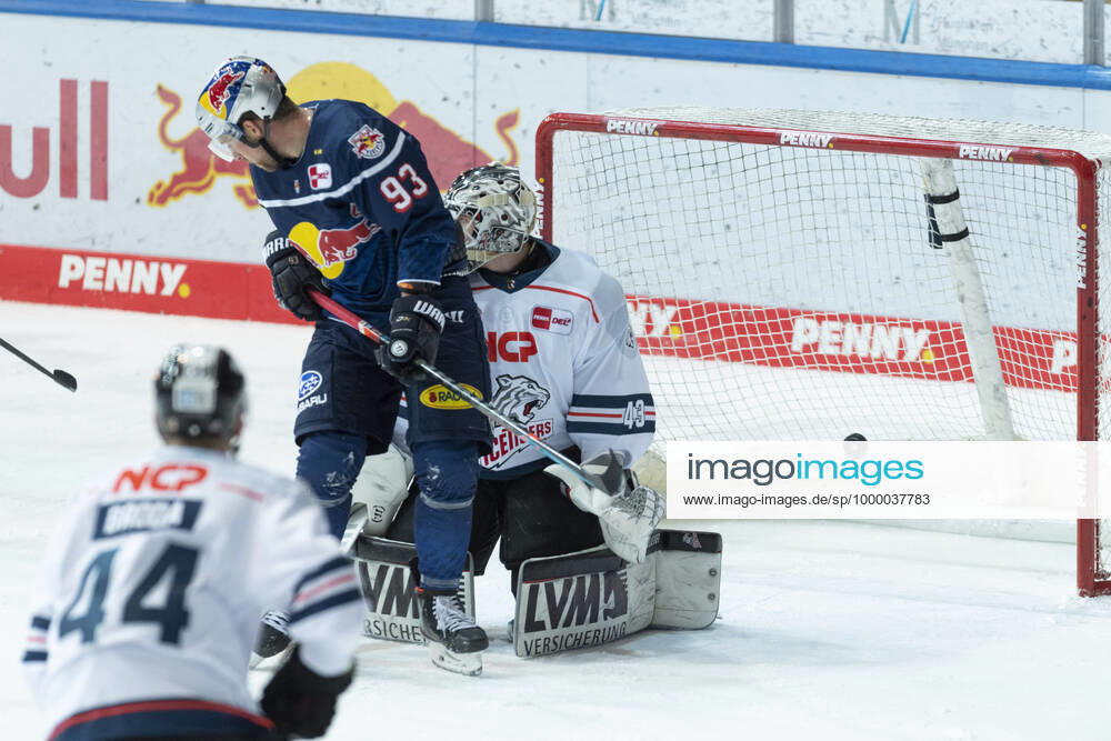 MAXIMILIAN KASTNER EHC Red Bull München, EHC RedBull Muenchen vs. Nuernberg IceTigers, Olympia Eisstadion, Muenchen. 28.12.2020 Â