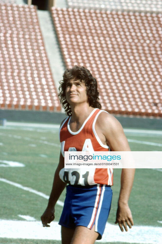 Michael Landon, 30. Todestag am 1. Juli THE LONELIEST RUNNER, Michael Landon, 1976. Courtesy Everett Collection !ACHTUNG AUFNAHMEDATUM GESCHÄTZT! PUBLICATIONXNOTxINxCANxCHNxFRAxITAxJPNxNORxPOLxRUSxESPxUKxUSA