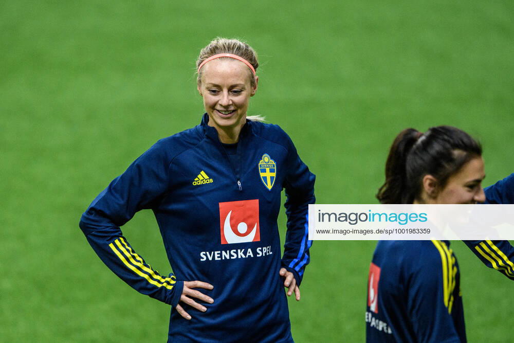 Amanda Ilestedt of Sweden during a training session with the Swedish women s national football team on April 6, 2021 in Stockholm. Photo: Jesper Zerman BILDBYRAN COP 234 JZ0079 fotboll football soccer fotball women s national team, Nationalteam practice bbeng dam women