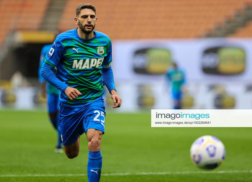 Domenico Berardi of US Sassuolo in action during the Serie A 2020 21 football match between AC Milan vs US Sassuolo at Giuseppe Meazza Stadium, Milan, Italy on April 21, 2021 - Milan Stadio San Siro Milan Italy