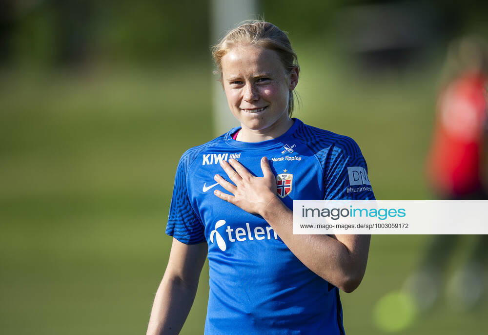 Julie Blakstad of the Norwegian women?s national football team during a training session on June 7, 2021 in Borgholm. Photo: Suvad Mrkonjic BILDBYRAN COP 170 SM0074 fotboll football soccer fotball träning practice training norge norway dam bbeng