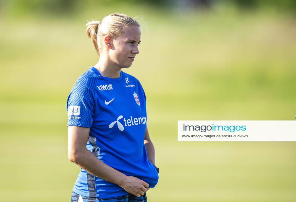 Julie Blakstad of the Norwegian women?s national football team during a training session on June 7, 2021 in Borgholm. Photo: Suvad Mrkonjic BILDBYRAN COP 170 SM0074 fotboll football soccer fotball träning practice training norge norway dam bbeng