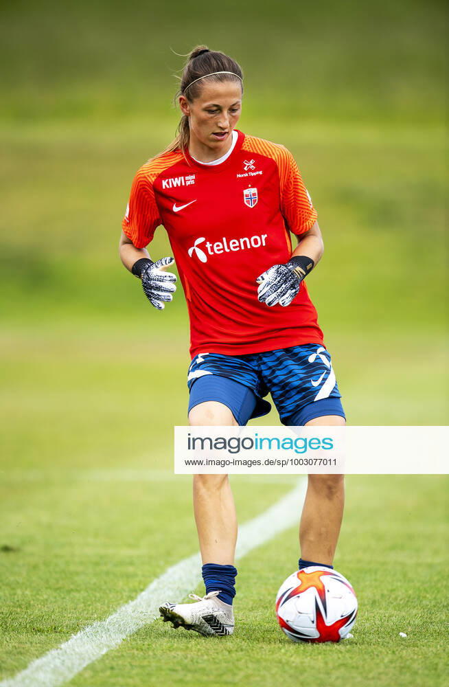 Goalkeeper Cecilie Haustaker Fiskerstrand of the Norwegian women?s national football team during a training session on June 9, 2021 in Borgholm. Photo: Suvad Mrkonjic BILDBYRAN COP 170 SM0077 fotboll football soccer fotball träning practice training norge norway dam bbeng