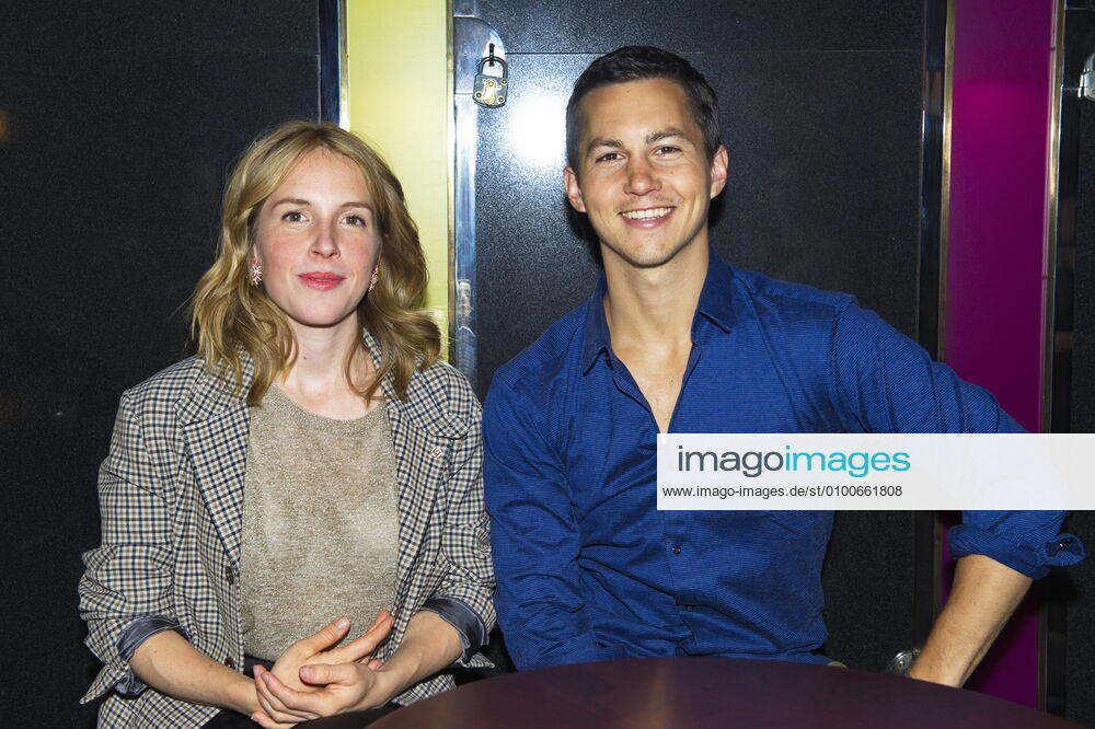 93 Paula Kalenberg und Tim Oliver Schultz, SONG FUER MIA (Ausstrahlung: 16.02.2019, 20.15 Uhr), Photocall mit den Hauptdarstellern Paula Kalenberg und Tim Oliver Schultz, Hotel Bristol, Berlin, 25.01.2019 Berlin Deutschland, germany