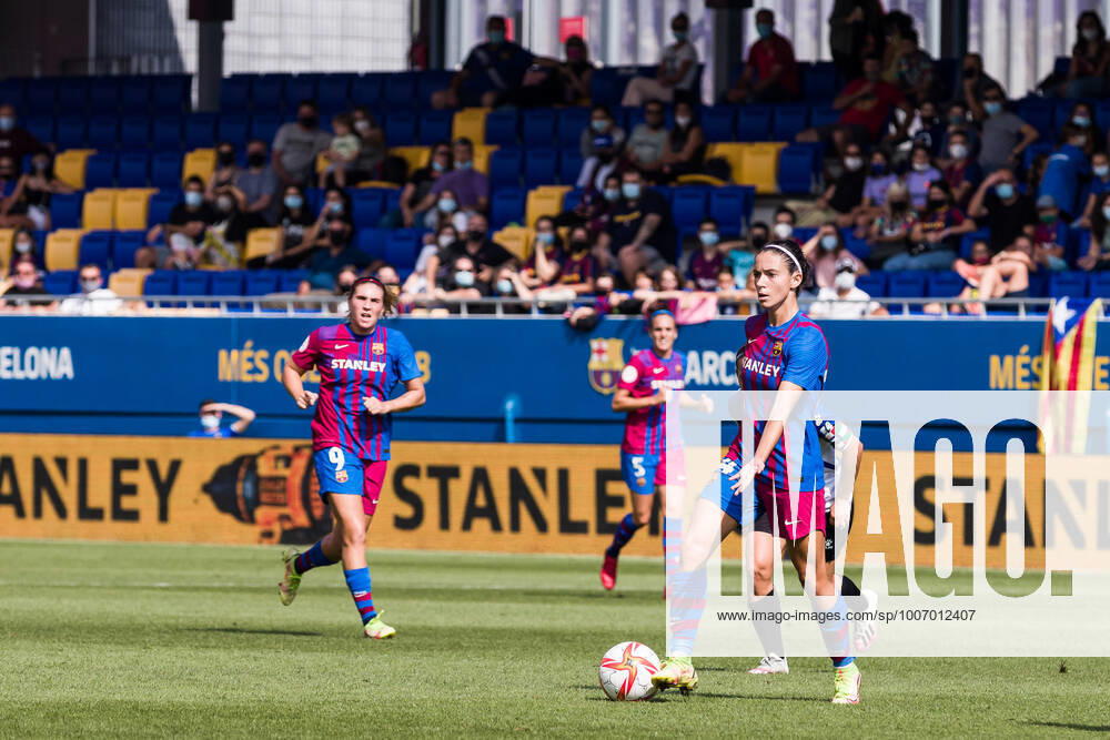Aitana Bonmati of FC Barcelona, Barca Femeni in action during the Liga Iberdrola match between FC Barcelona Femeni and Deportivo Alaves Femenino at Johan Cruyff Stadium on October 02, 2021 in Sant Joan Despi, Barcelona, Spain. Sant Joan Despi Spain - ZUMAa181 20211002_zaa_a181_018