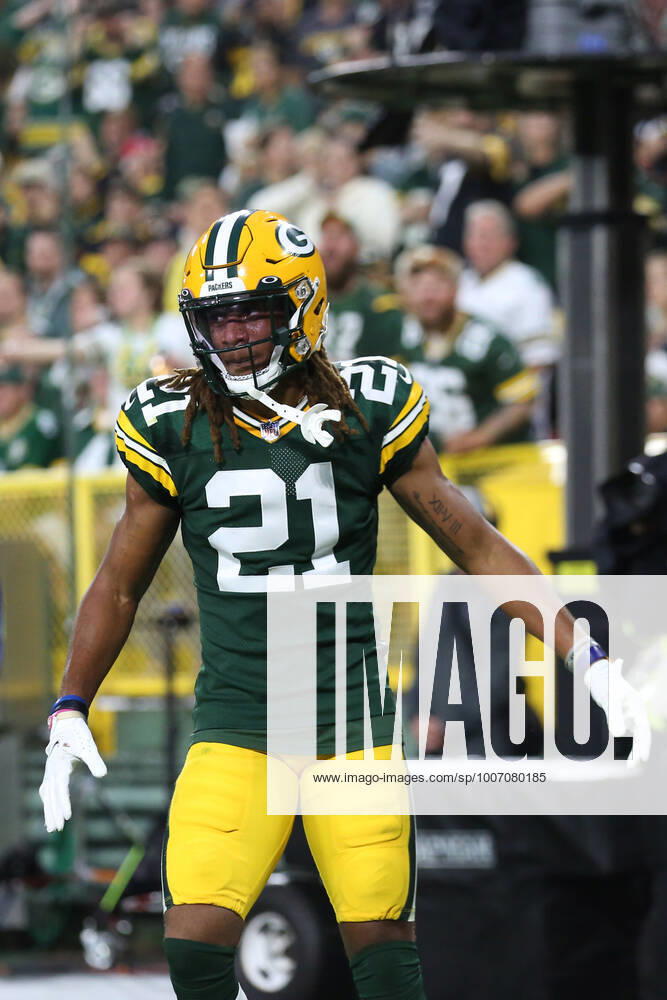 GREEN BAY, WI - OCTOBER 03: Green Bay Packers cornerback Eric Stokes (21) reacts to a call during a game between the Green Bay Packers and the Pittsburgh Steelers at Lambeau Field on October 3, 2021 in Green Bay, WI. (Photo by Larry Radloff Icon Sportswire) NFL, American Football Herren, USA OCT 03 Steelers at Packers Icon2110033011