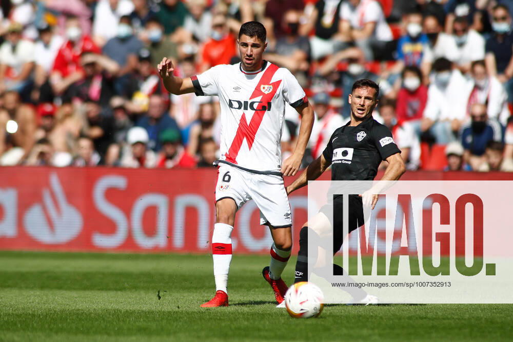 Santi Comesana of Rayo Vallecano in action during the spanish league, La Liga Santander, football match played between Rayo Vallecano and Elche CF at Campo de Futbol de Vallecas on October 17, 2021, in Madrid, Spain. MADRID SPAIN - ZUMAa181 20211017_zaa_a181_008