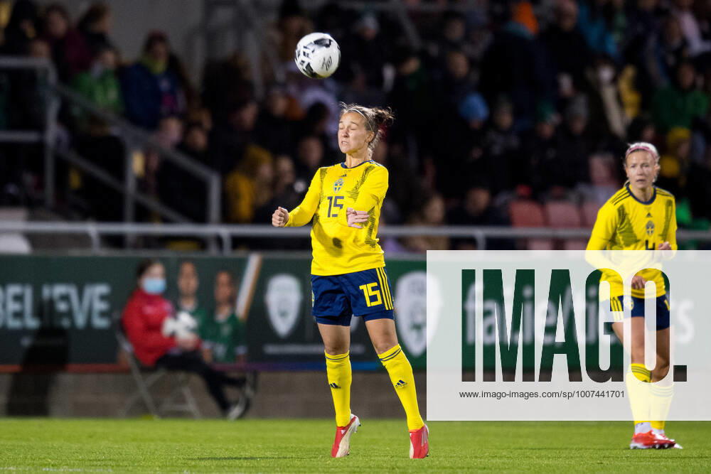 Julia Zigiotti Olme of Sweden during the FIFA Women s World Cup Qualifying football match between Ireland and Sweden on October 21, 2021 in Dublin. Photo: Ludvig Thunman BILDBYRAN kod LT LT0211 fotboll football soccer fotball vm-kval kval fifa women s world cup qualifier qualifier ireland sverige sweden dam bbeng