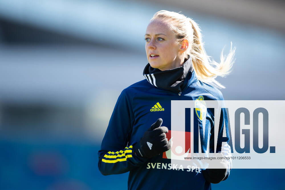 Amanda Ilestedt of Sweden during a training session on April 10, 2022 in Göteborg.