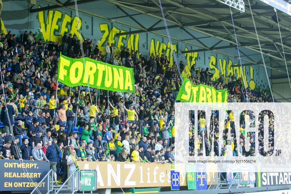 SITTARD, Fortuna Sittard Stadium, 24-04-2022 , season 2021 2022 , Dutch Eredivisie. Final result 1-0, fans Fortuna during the match Fortuna - Go Ahead Eagles Fortuna - Go Ahead Eagles x16294800x