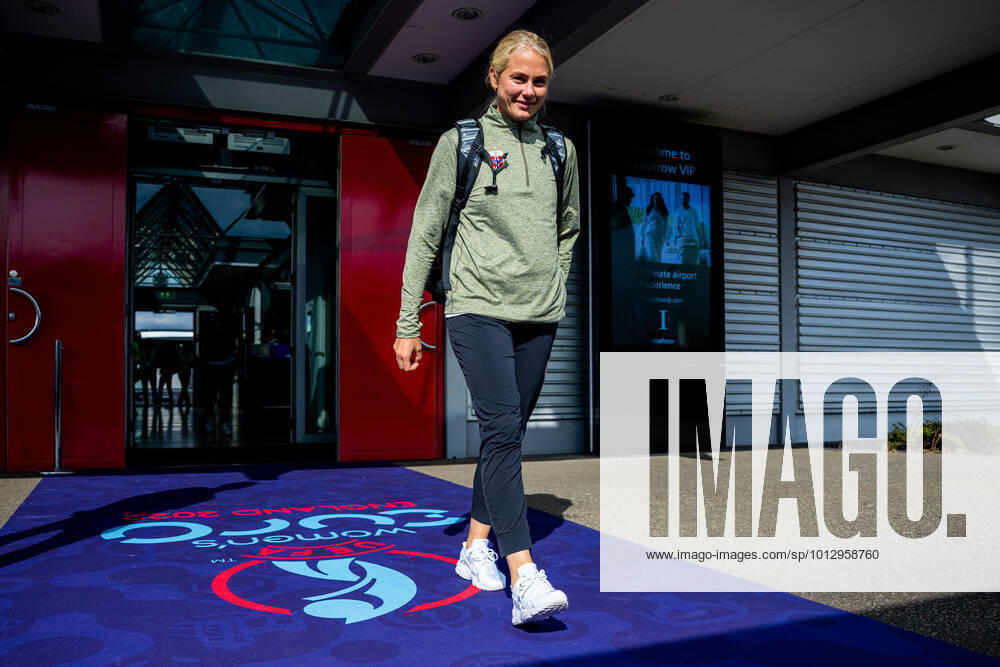 Guro Bergsvand of the Norwegian women?s national football team arrives at Heathrow Airport ahead of the UEFA Women s Euro on July 3, 2022 in London. Photo: Vegard Grott BILDBYRAN kod VG VG0307 bbeng fotball fotboll football UEFA EURO, EM, Europameisterschaft,Fussball em kvinner women dam norge norway reise