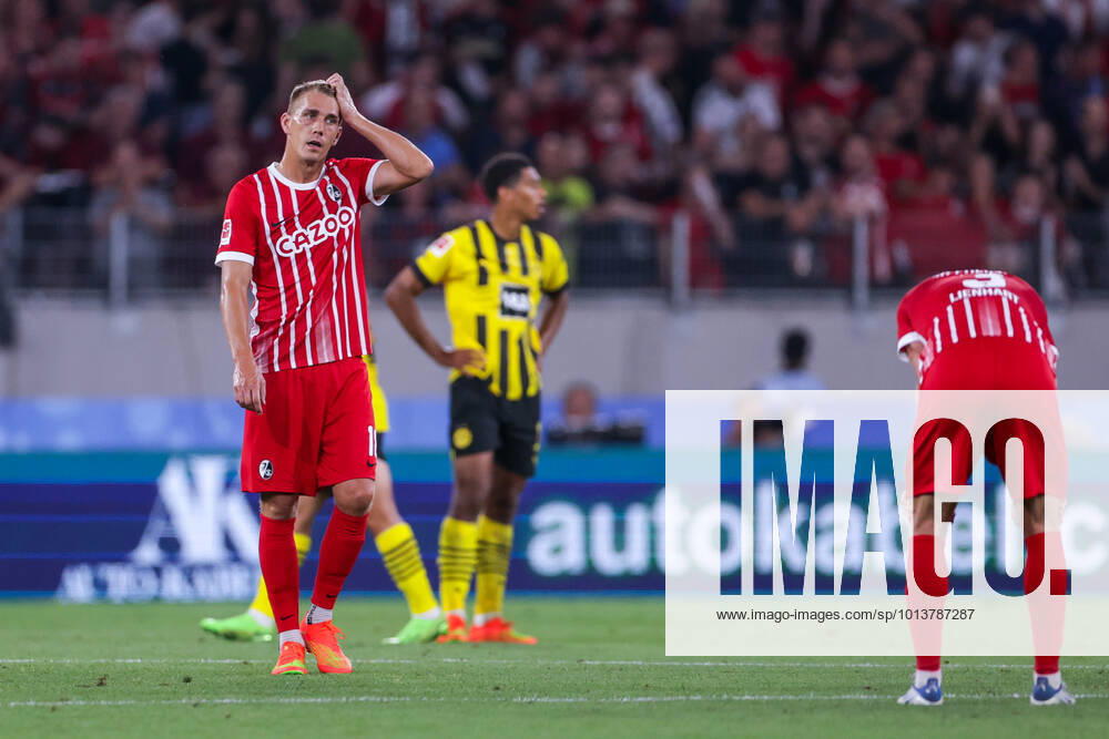 Fussball, Saison 2022 2023, 1. Bundesliga, SC Freiburg - Borussia Dortmund, Nils Petersen (SC Freiburg), Foto: Dennis Ewert RHR-FOTO xRHR-FOTO DEx