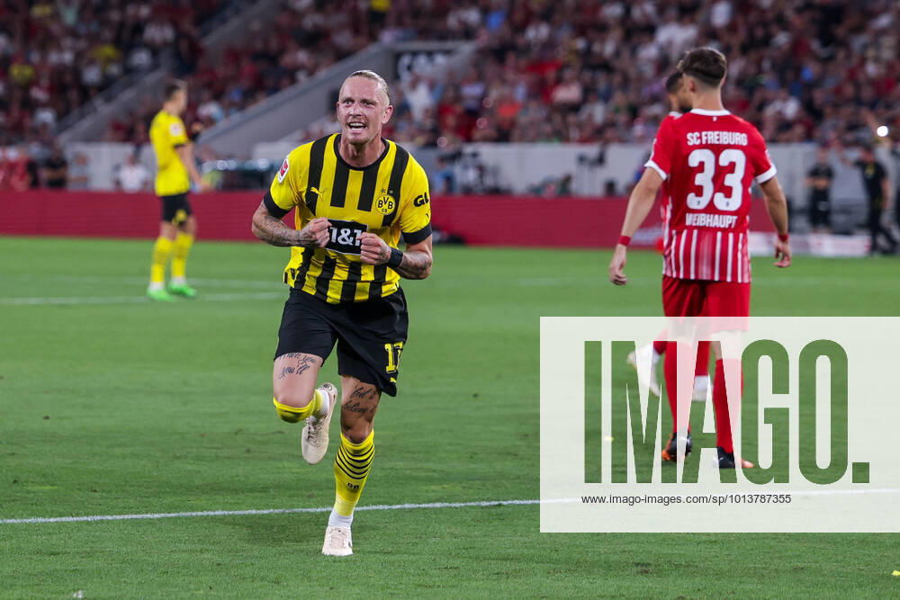 Fussball, Saison 2022 2023, 1. Bundesliga, SC Freiburg - Borussia Dortmund, Marius Wolf (Borussia Dortmund) bejubelt das Tor zum 1:3, Foto: Dennis Ewert RHR-FOTO xRHR-FOTO DEx