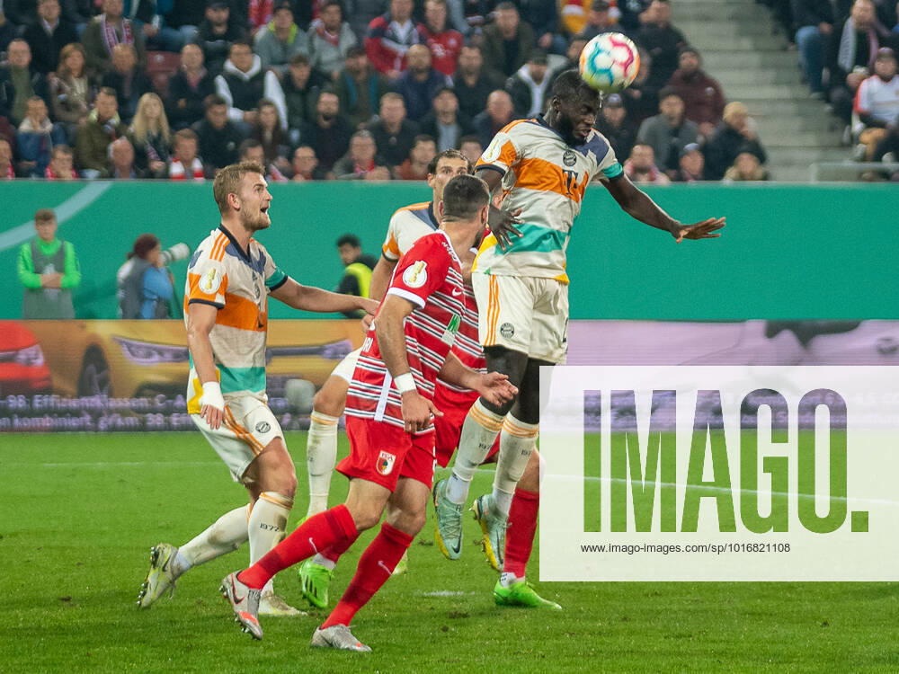 Dayot Upamecano (FC Bayern Muenchen, 02), GER, FC Augsburg (FCA) vs. FC Bayern Muenchen (FCB), Fussball, DFB-Pokal, 2. Runde, Spielzeit 2022 2023, 19.10.2022, DFB DFL regulations prohibit any use of photographs as image sequences and or quasi-video., GER, FC Augsburg (FCA) vs. FC Bayern Muenchen (FCB), Fussball, DFB-Pokal, 2. Runde, Spielzeit 2022 2023, 19.10.2022 Augsburg