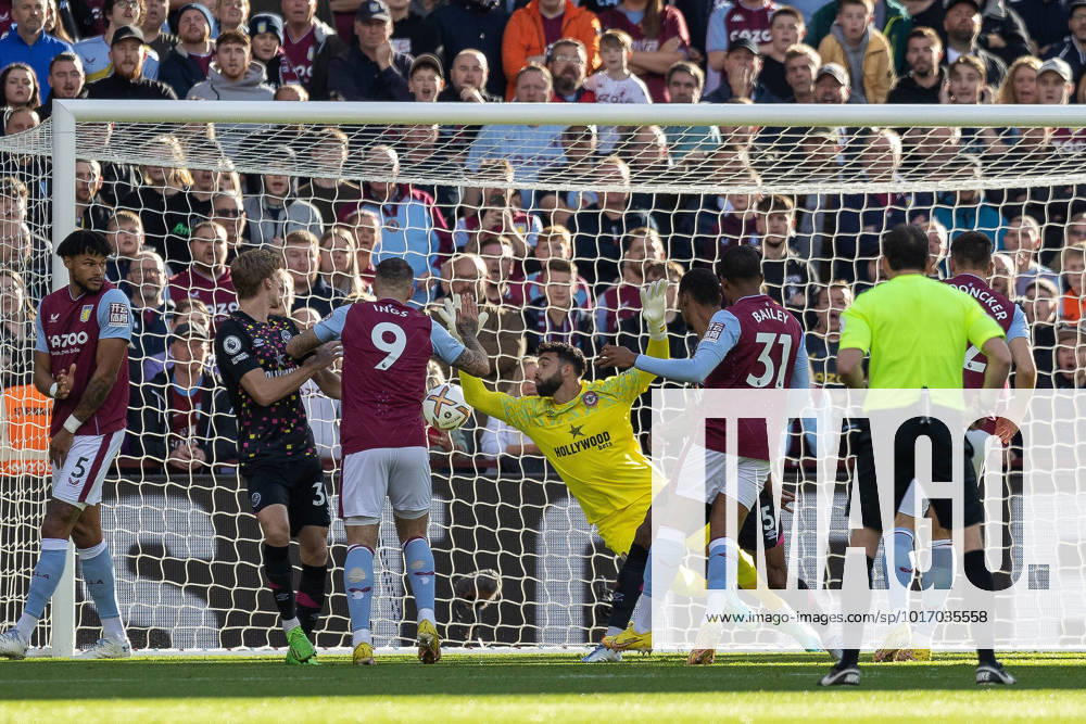 Aston Villa v Brentford Premier League 23 10 2022. GOAL 1-0 Aston Villa forward Leon Bailey (31) scores during the Premier League match between Aston Villa and Brentford at Villa Park, Birmingham, England on 23 October 2022. Birmingham Villa Park West Midlands England Editorial use only DataCo restrictions apply See www.football-dataco.com ,