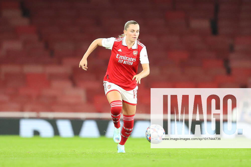 27th October 2022; Emirates Stadium, London, England; Womens Champions League football, Arsenal versus Zurich; Noelle Maritz of Arsenal makes a forward run ActionPlus12441269 KatiexChan Content restricted for UK based newspaper