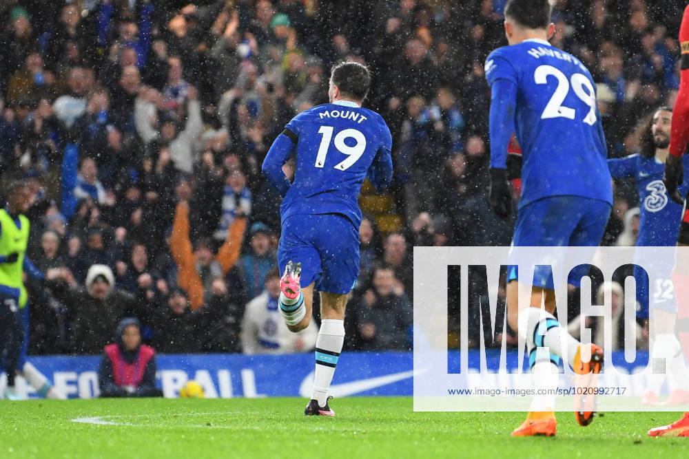 Chelsea v Bournemouth Premier League 27 12 2022. Chelsea midfielder Mason Mount (19) GOAL scores 2-0 and celebrates during the Premier League match between Chelsea and Bournemouth at Stamford Bridge, London, England on 27 December 2022. during the Premier League match between Chelsea and Bournemouth at Stamford Bridge, London, England on 27 December 2022. London Stamford Bridge Greater London England Editorial use only DataCo restrictions apply See www.football-dataco.com ,