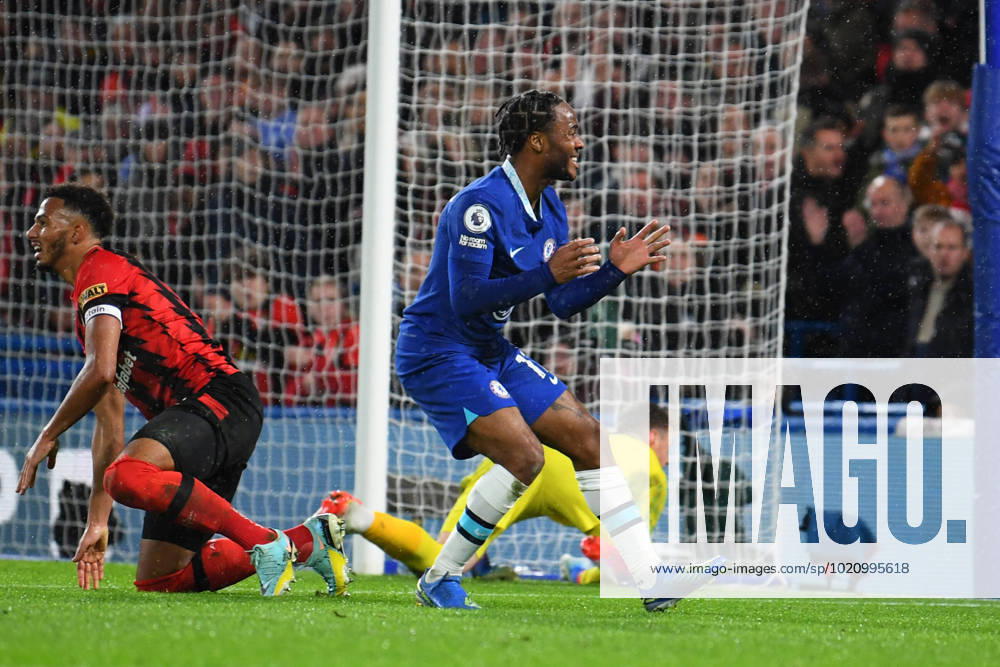 Chelsea v Bournemouth Premier League 27 12 2022. Chelsea forward Raheem Sterling (17) looks frustrated, looks dejected after AFC Bournemouth goalkeeper Mark Travers (1) makes a save during the Premier League match between Chelsea and Bournemouth at Stamford Bridge, London, England on 27 December 2022. London Stamford Bridge Greater London England Editorial use only DataCo restrictions apply See www.football-dataco.com ,