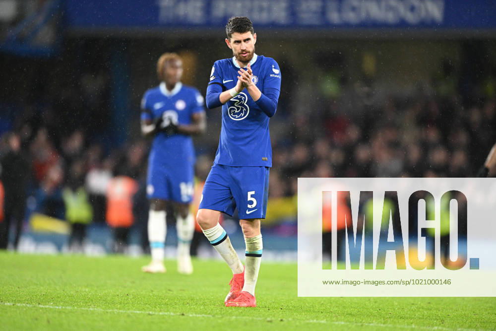 Chelsea v Bournemouth Premier League 27 12 2022. Chelsea midfielder Jorginho (5) applauds the fans after during the Premier League match between Chelsea and Bournemouth at Stamford Bridge, London, England on 27 December 2022. London Stamford Bridge Greater London England Editorial use only DataCo restrictions apply See www.football-dataco.com ,
