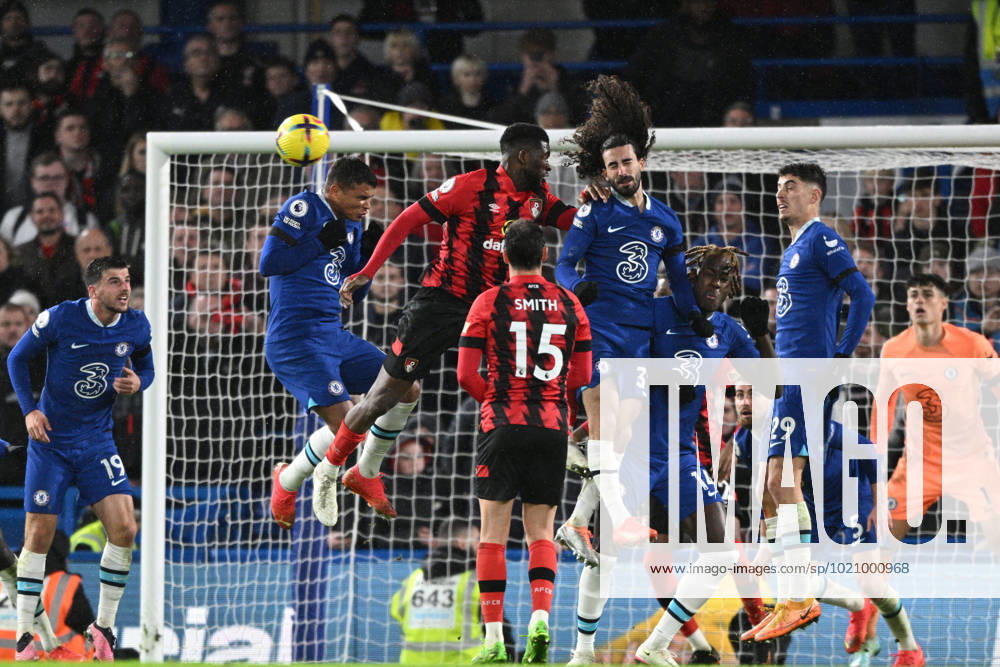 Chelsea v Bournemouth Premier League 27 12 2022. AFC Bournemouth midfielder Jefferson Lerma (8) and Chelsea defender Wesley Fofana (33) challenge for a header during the Premier League match between Chelsea and Bournemouth at Stamford Bridge, London, England on 27 December 2022. during the Premier League match between Chelsea and Bournemouth at Stamford Bridge, London, England on 27 December 2022. London Stamford Bridge Greater London England Editorial use only DataCo restrictions apply See www.football-dataco.com ,