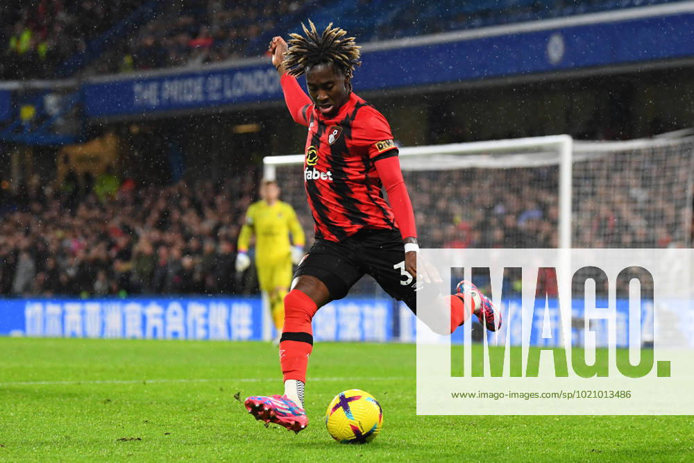 Chelsea v Bournemouth Premier League 27 12 2022. AFC Bournemouth defender Jordan Zemura (33) plays a pass during the Premier League match between Chelsea and Bournemouth at Stamford Bridge, London, England on 27 December 2022. London Stamford Bridge Greater London England Editorial use only DataCo restrictions apply See www.football-dataco.com ,