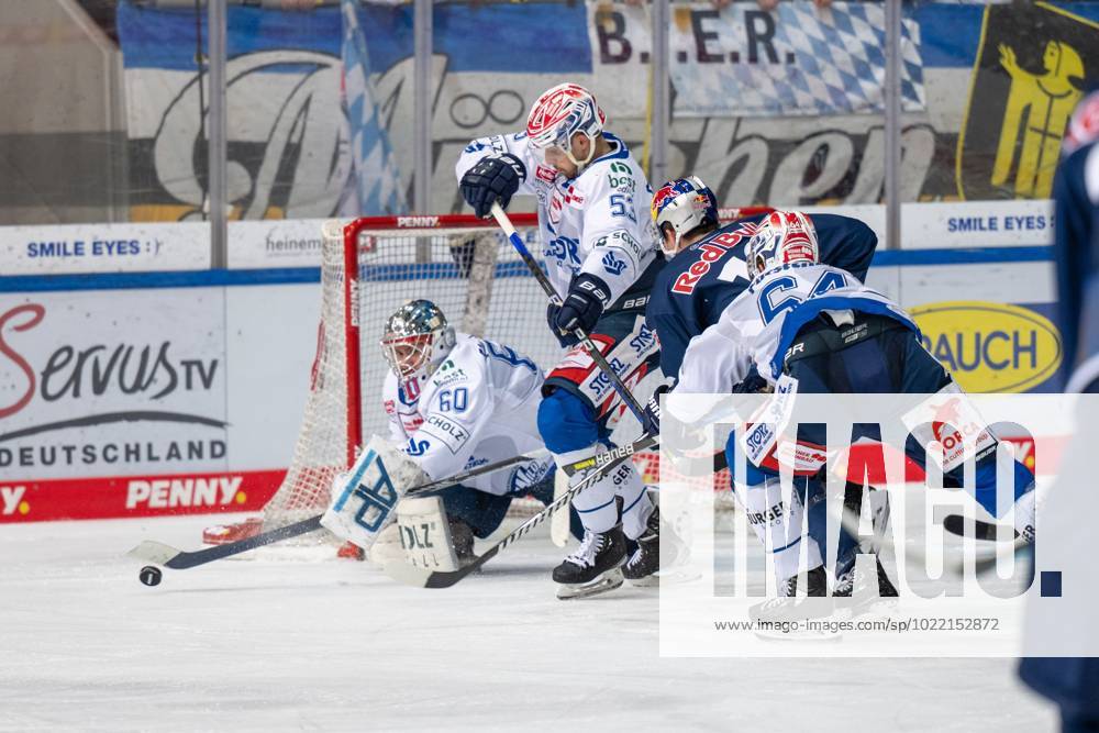 Joacim Eriksson 60 (Schwenninger Wild Wings), Alex Trivellato 53 (Schwenninger Wild Wings), Ben Smith 12 (EHC Red Bull Muenchen), Boaz Bassen 64 (Schwenninger Wild Wings), EHC Red Bull Muenchen vs. Schwenninger Wild Wings, Eishockey, DEL Hauptrunde, 42. Spieltag, 12.1.2023 Muenchen Bayern Deutschland