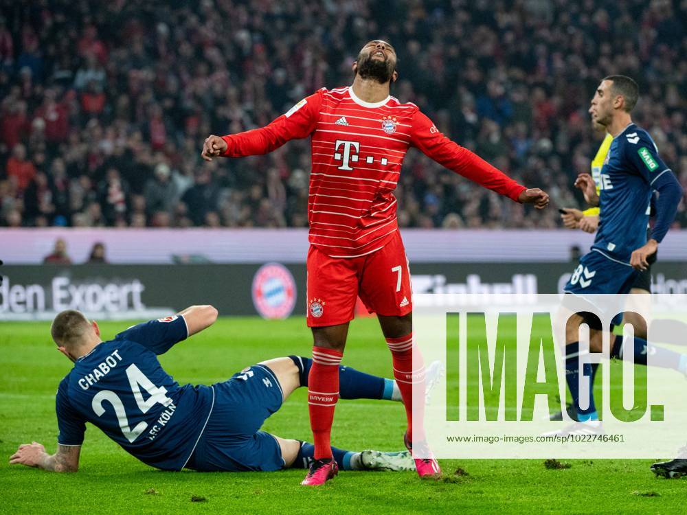 Serge Gnabry (FC Bayern Muenchen, 07) aergert sich, am Boden Jeff Chabot (1. FC Koeln, 24), GER, FC Bayern Muenchen vs. 1. FC Koeln, 1. Fussball Bundesliga, 17. Spieltag, Spielzeit 2022 2023, 24.01.2023 DFB DFL regulations prohibit any use of photographs as image sequences and or quasi-video GER, FC Bayern Muenchen vs. 1. FC Koeln, 1. Fussball Bundesliga, 17. Spieltag, Spielzeit 2022 2023, 24.01.2023 Muenchen