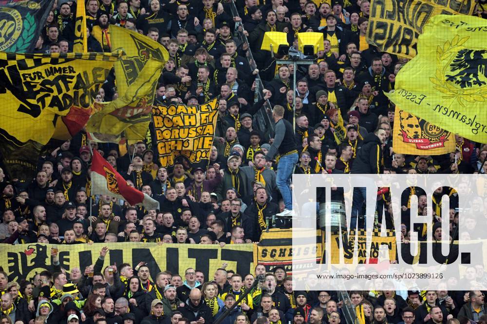 DORTMUND - Borussia Dortmund supporters Gelbe Wand during the Bundesliga match between Borussia Dortmund and SC Freiburg at Signal Iduna Park on February 4, 2023 in Dortmund, Germany. AP Dutch Height Bundesliga 2022 2023 ANPxSportx xGerritxvanxKeulenxIVx
